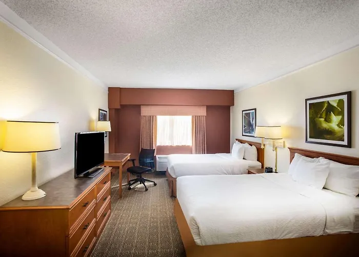 La Quinta Inn By Wyndham Austin Capitol / Downtown