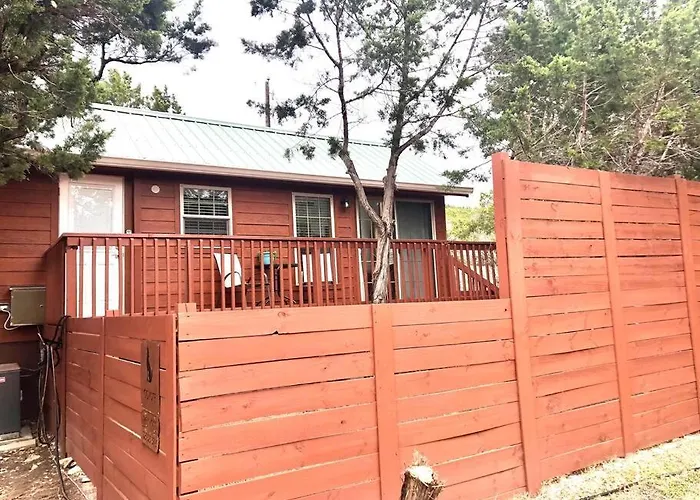 The Coyote Cabin - Cabins At Rim Rock Austin