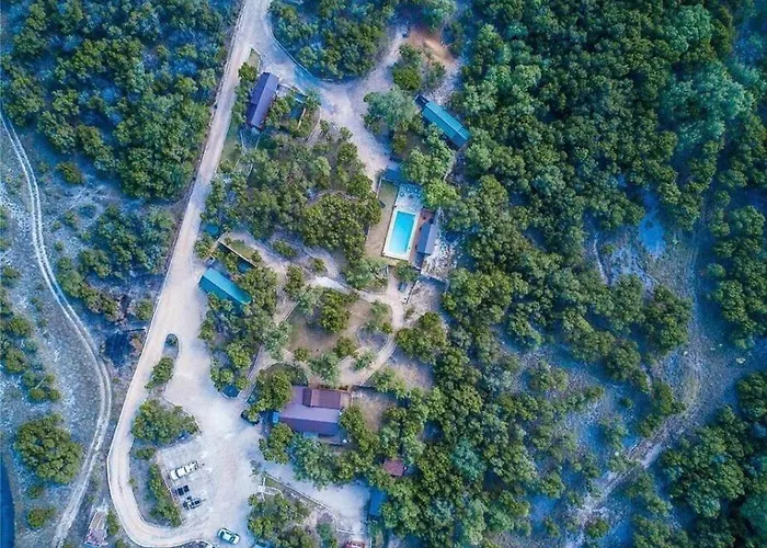 The Coyote Cabin - Cabins At Rim Rock Austin