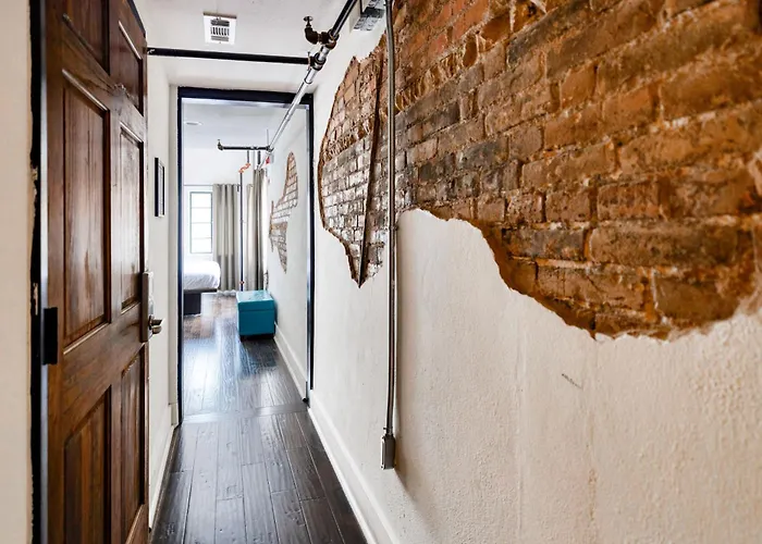 Firehouse Hostel (Adults Only) Austin