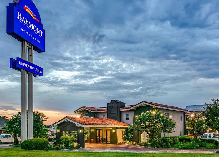 Baymont By Wyndham Austin University Area