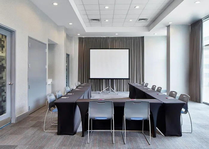 Aloft Austin At The Domain Hotel