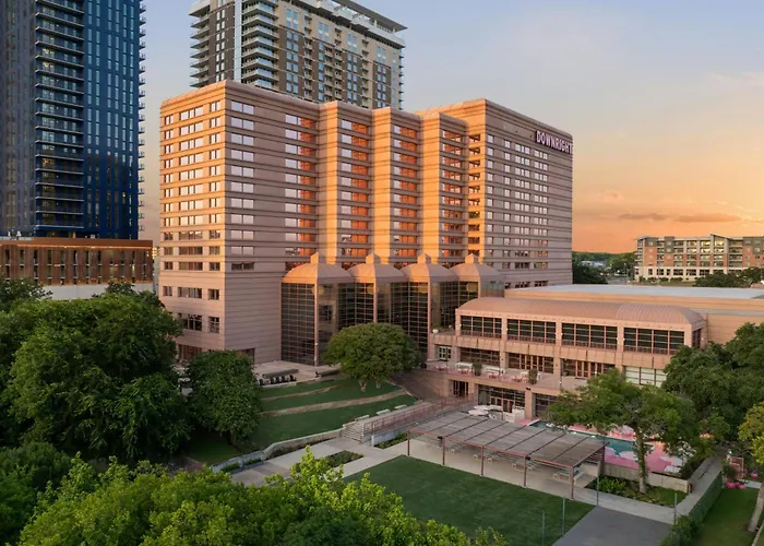 Downright Austin, A Renaissance Hotel