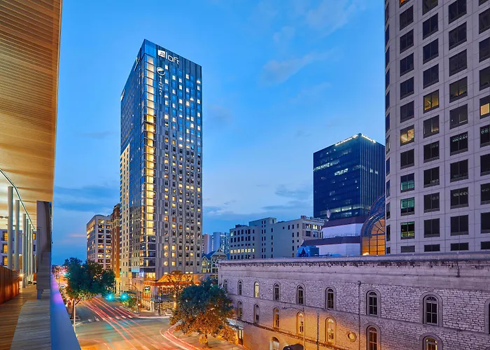 Element Austin Downtown Hotel